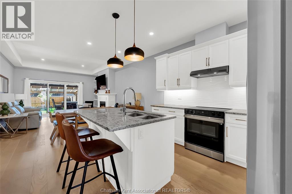 148 Brighton Place, Chatham, Ontario  N7L 0G7 - Photo 6 - 26010120