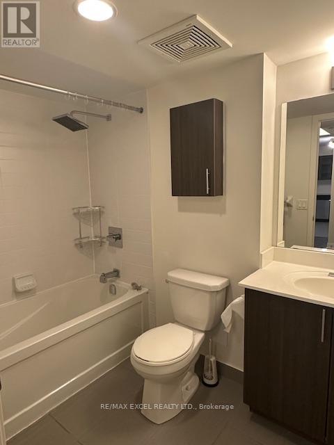 220 - 75 Norman Bethune Avenue, Richmond Hill, Ontario  L4B 0B6 - Photo 8 - N13170280