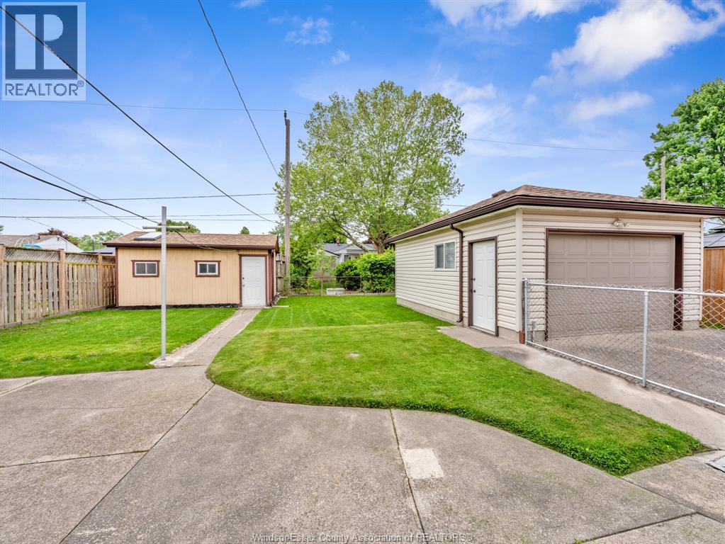 3756 Rosemount Avenue, Windsor, Ontario  N9C 2E5 - Photo 6 - 26012055