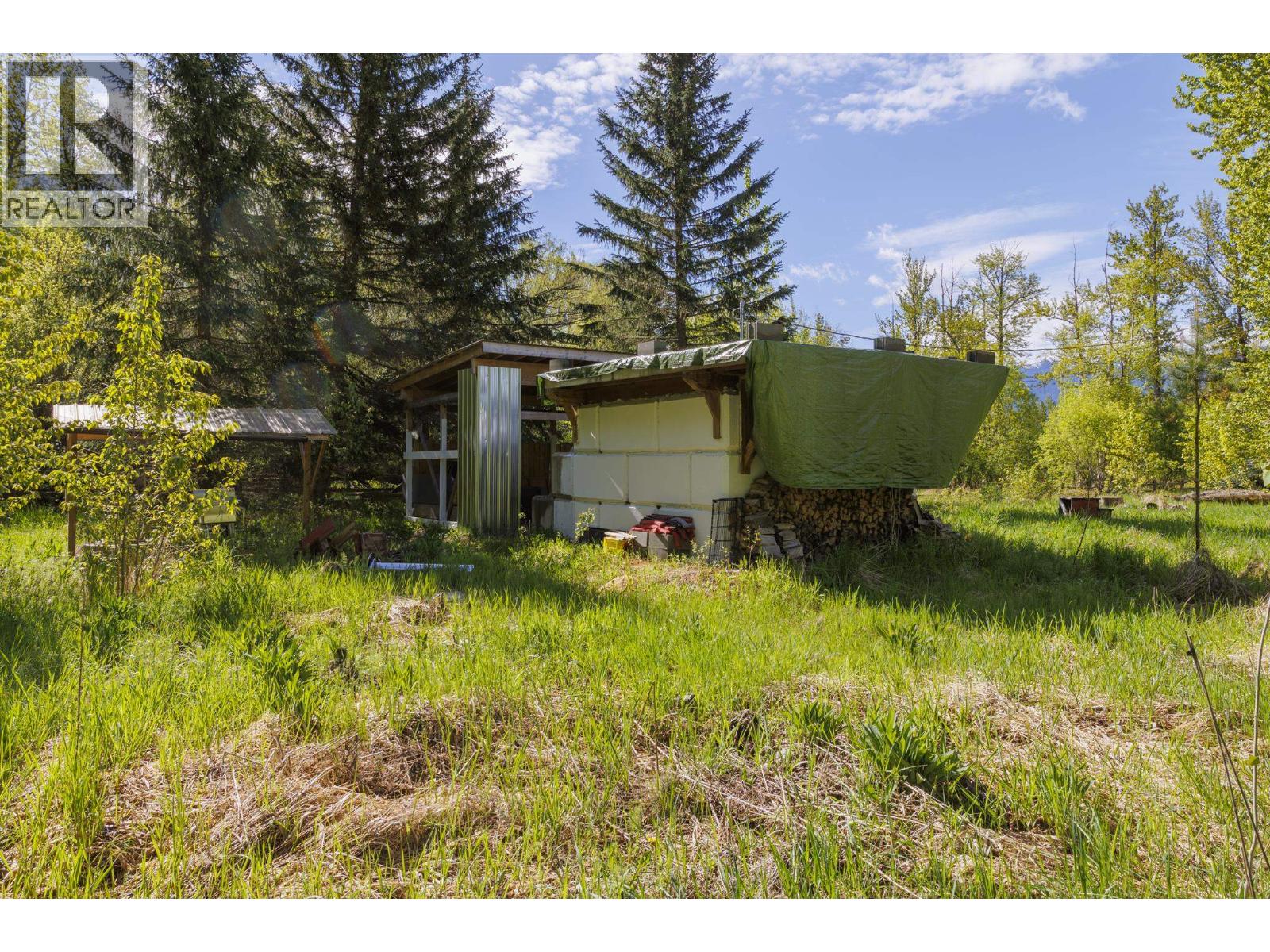 1980 Mountain View Road, Mcbride, British Columbia  V0J 2E0 - Photo 17 - R3127414