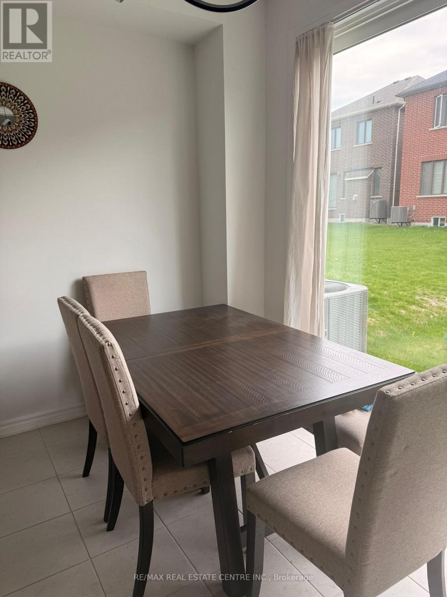 350 Madelaine Drive S, Barrie, Ontario  L9J 0Y9 - Photo 4 - S13170556