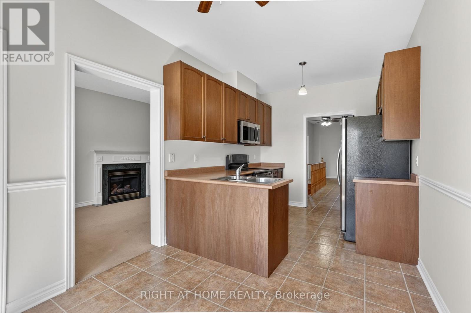 87 Jessica Drive, Barrie (Painswick South), Ontario  L4N 5Y9 - Photo 11 - S13170564