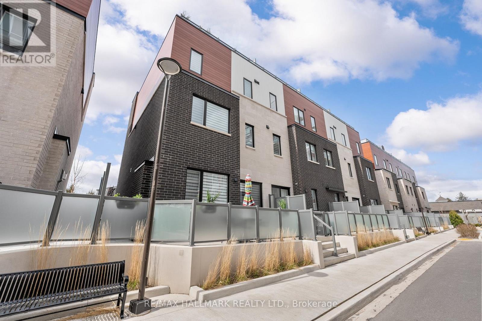 129 High Street W, Mississauga, Ontario  L5H 1K4 - Photo 48 - W13170296