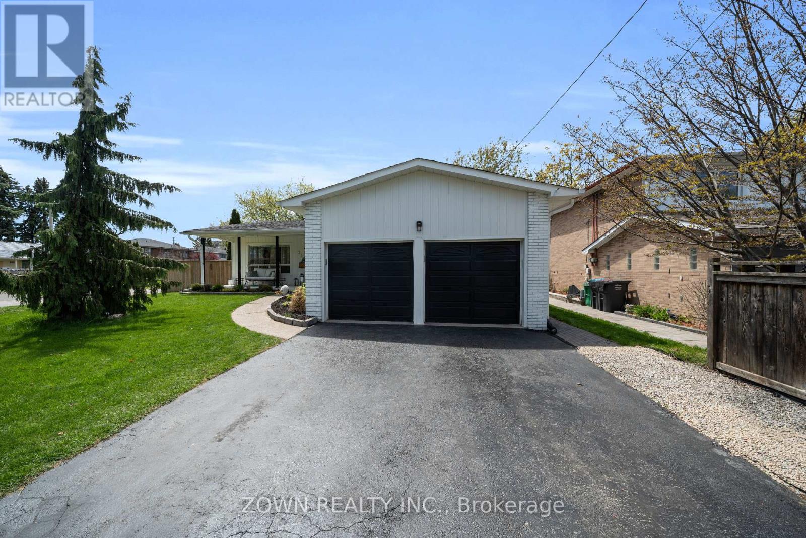 2330 EDENHURST DRIVE, Mississauga, Ontario