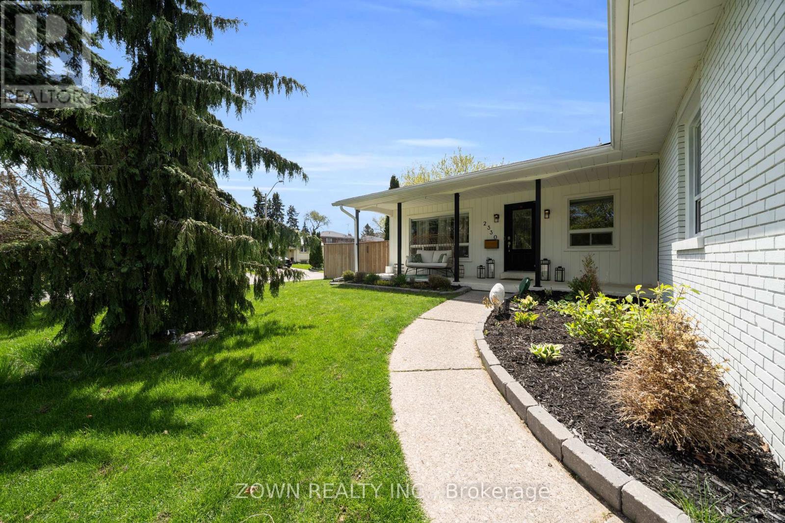 2330 Edenhurst Drive, Mississauga, Ontario  L5A 2K9 - Photo 6 - W13170314