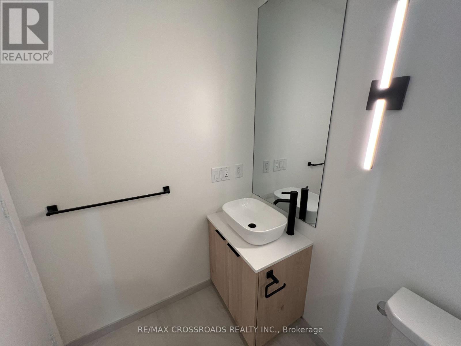 801 - 1185 Dupont Street, Toronto, Ontario  M6H 0G5 - Photo 11 - W13170344