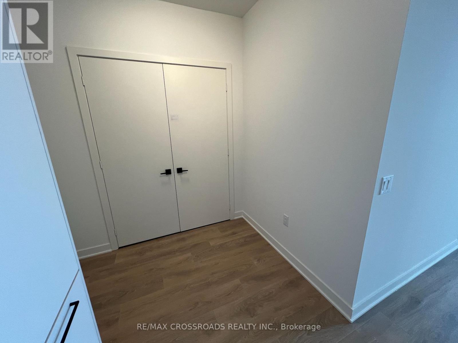 801 - 1185 Dupont Street, Toronto, Ontario  M6H 0G5 - Photo 3 - W13170344