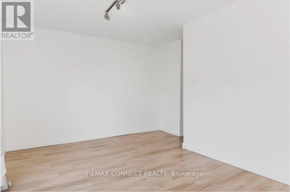 2nd Floor - 401 Roncesvalles Avenue, Toronto, Ontario  M6R 2N1 - Photo 11 - W13170434