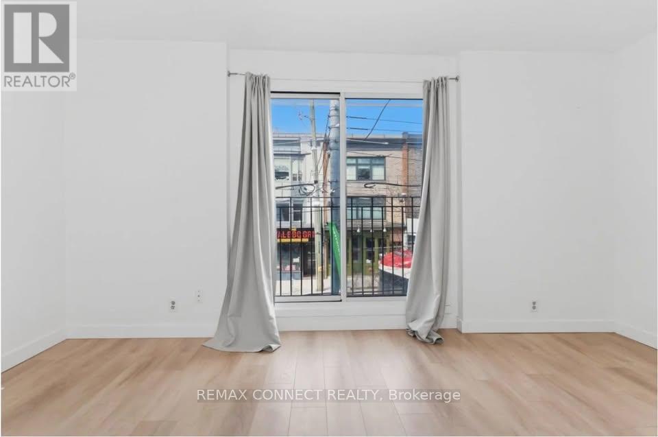 2nd Floor - 401 Roncesvalles Avenue, Toronto, Ontario  M6R 2N1 - Photo 4 - W13170434