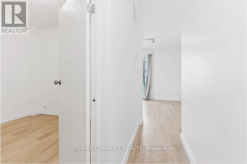 2nd Floor - 401 Roncesvalles Avenue, Toronto, Ontario  M6R 2N1 - Photo 8 - W13170434