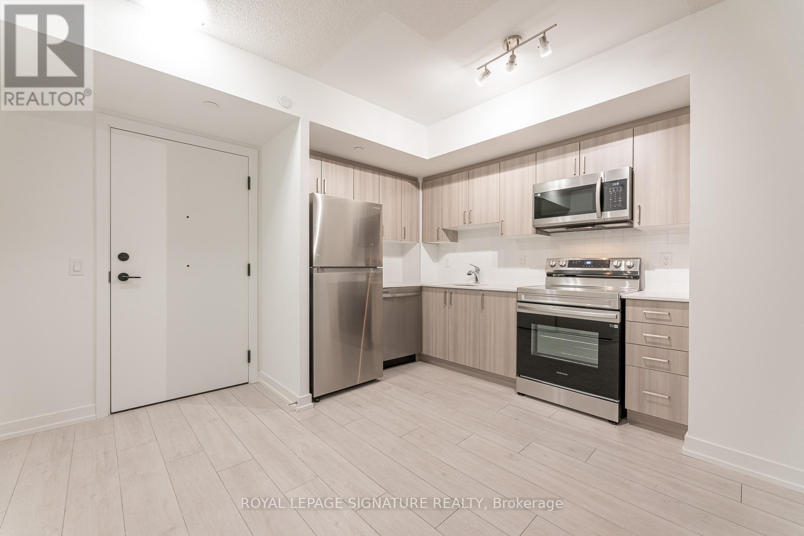 331 - 556 Marlee Avenue, Toronto, Ontario  M6B 3J3 - Photo 4 - W13170486