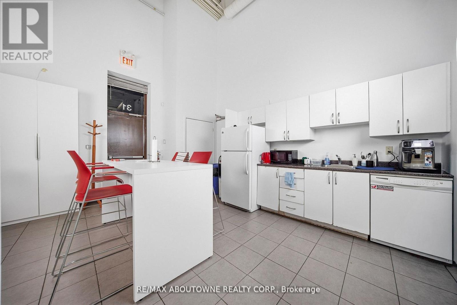 31 - 775 Pacific Road, Oakville, Ontario  L6L 6M4 - Photo 22 - W13170516