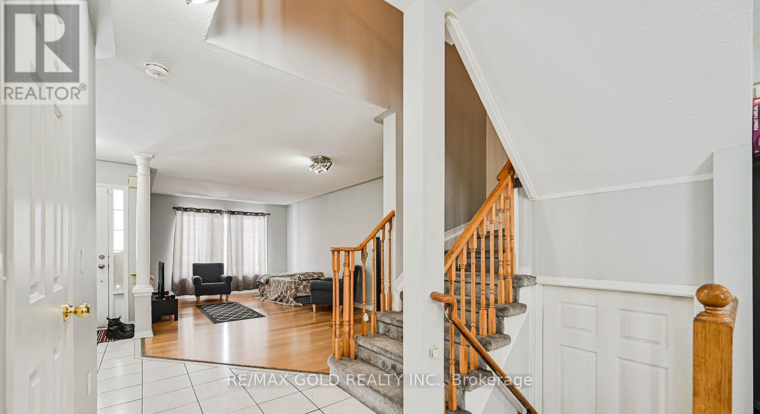 24 Seaside Circle, Brampton, Ontario  L6R 2G7 - Photo 10 - W13170520