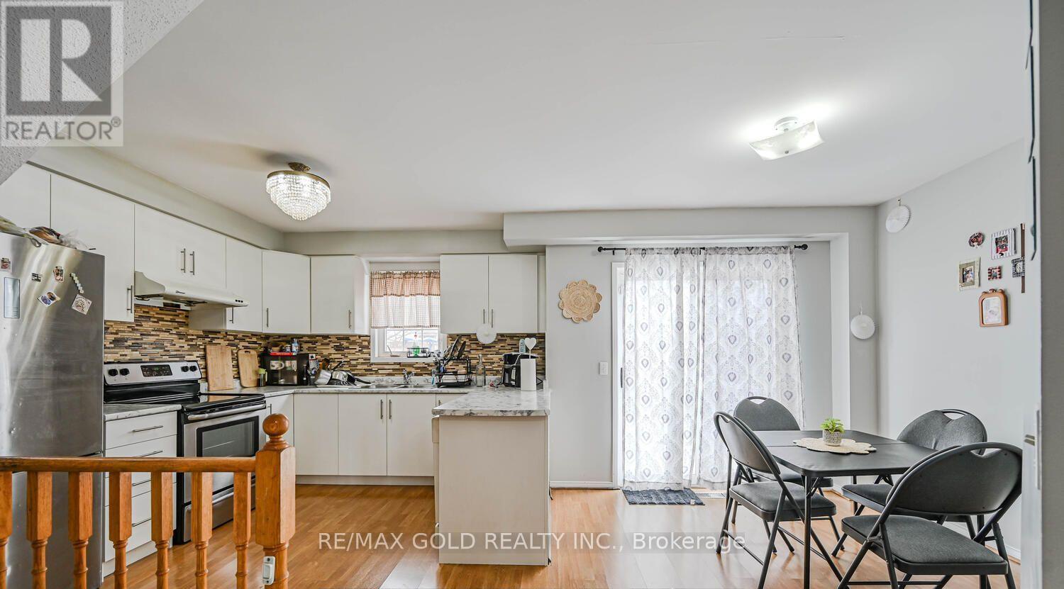24 Seaside Circle, Brampton, Ontario  L6R 2G7 - Photo 11 - W13170520