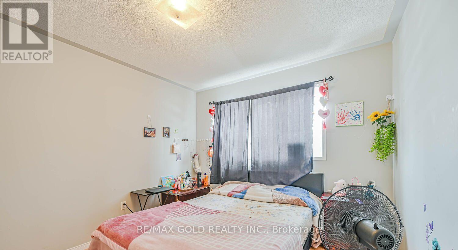 24 Seaside Circle, Brampton, Ontario  L6R 2G7 - Photo 29 - W13170520