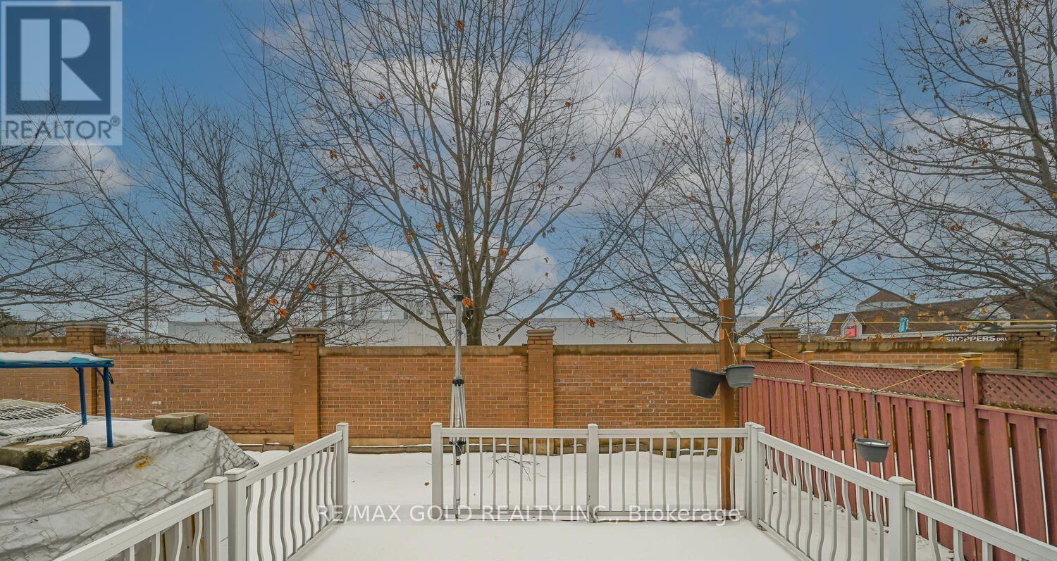 24 Seaside Circle, Brampton, Ontario  L6R 2G7 - Photo 39 - W13170520