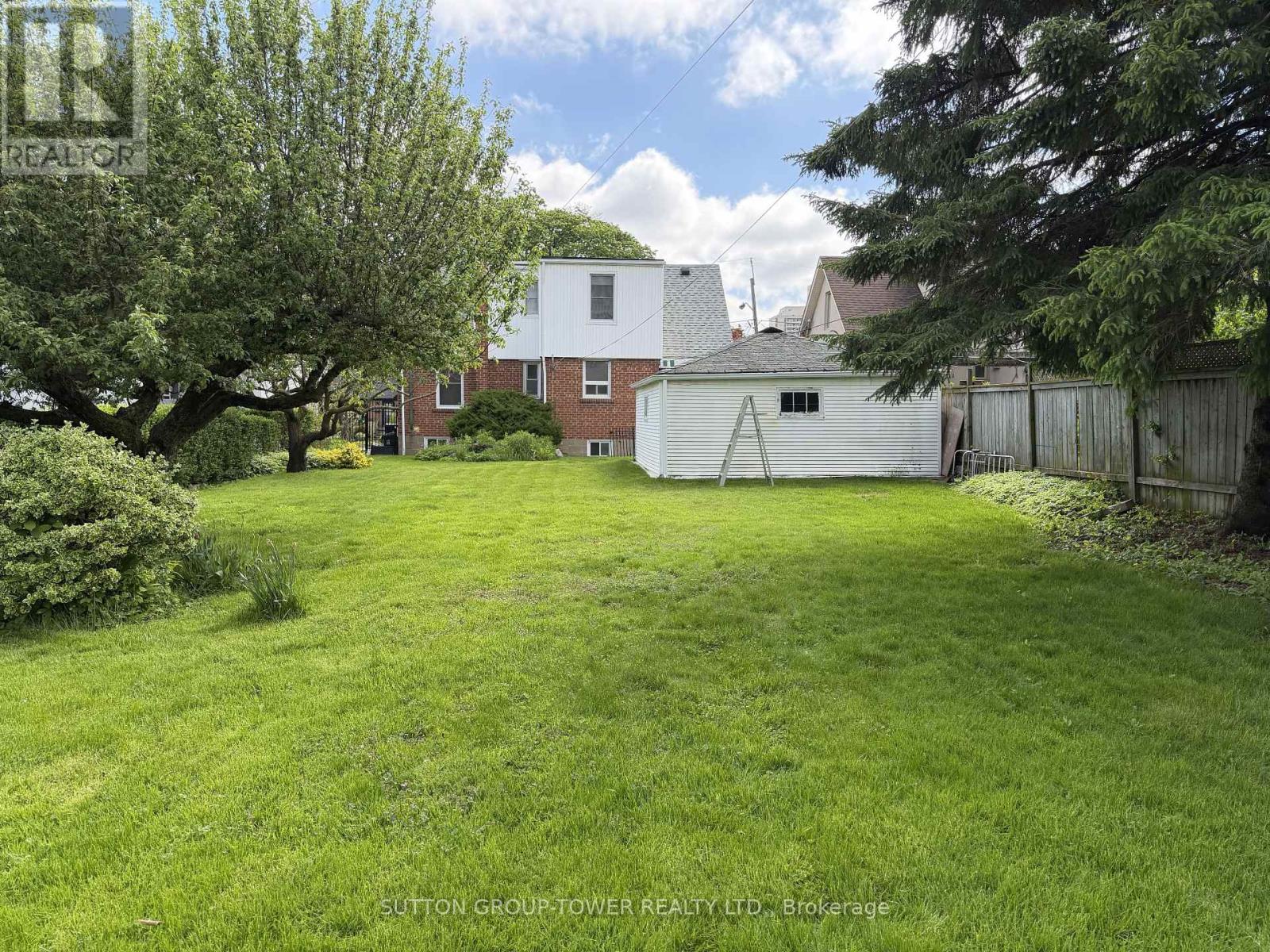 4 Steven Avenue, Toronto, Ontario  M6B 3L8 - Photo 30 - W13170554