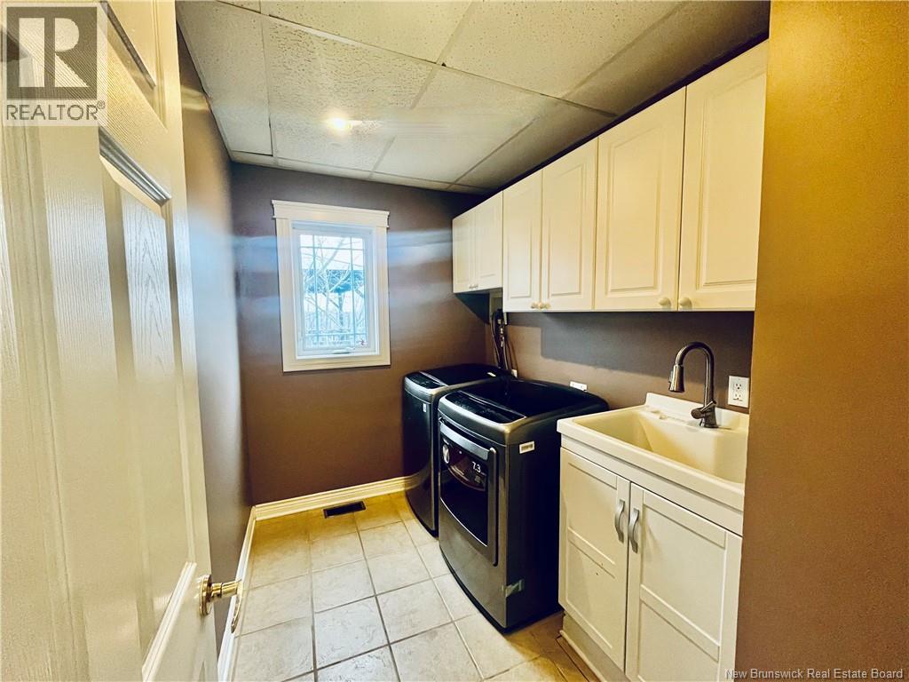72 Bliss Carman Drive, Fredericton, New Brunswick  E3B 9P4 - Photo 7 - NB140181