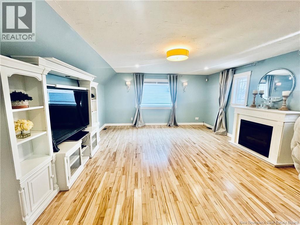 72 Bliss Carman Drive, Fredericton, New Brunswick  E3B 9P4 - Photo 8 - NB140181