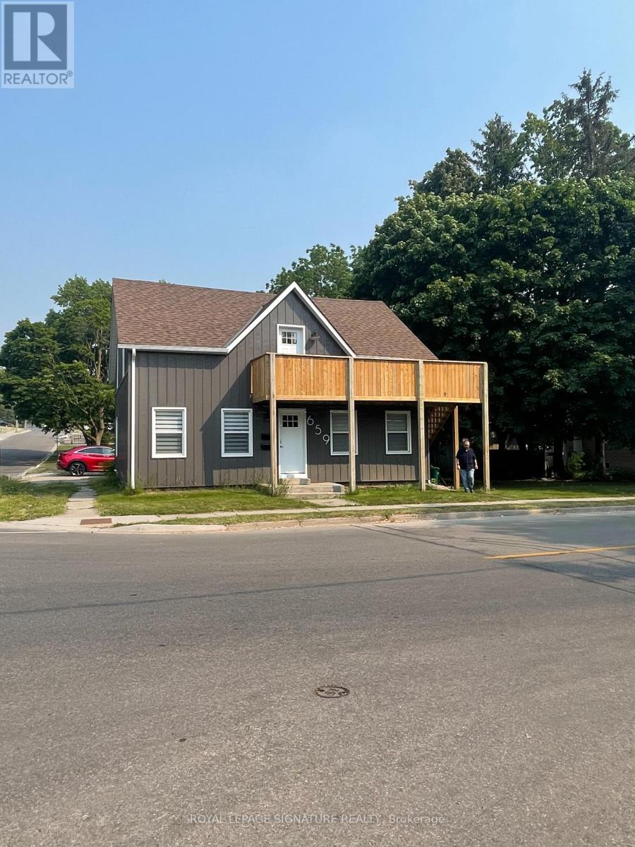 UPPER - 659 DOLPH ST STREET N, Cambridge, Ontario