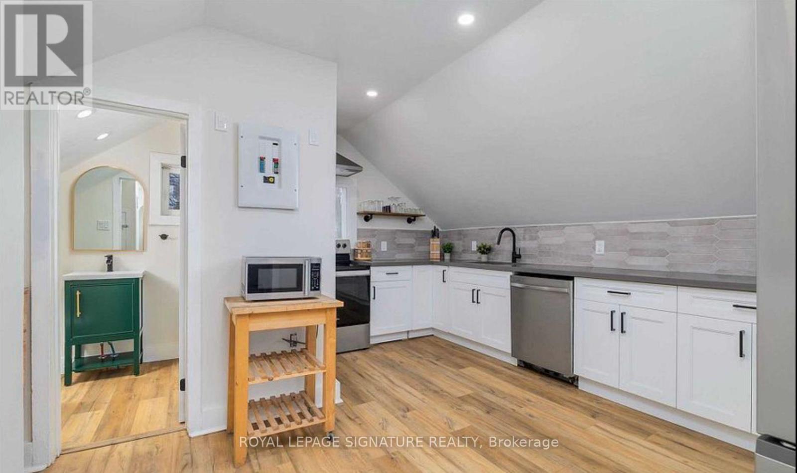 Upper - 659 Dolph St Street N, Cambridge, Ontario  N3H 2B5 - Photo 5 - X13170584