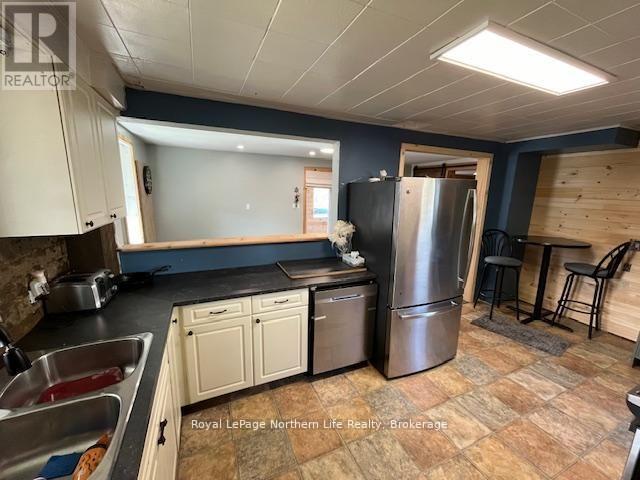 6741 Highway 11 N, Temagami, Ontario  P0H 2H0 - Photo 5 - X13161510