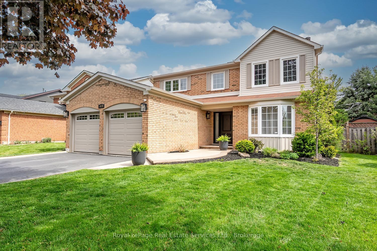 1429 Thistledown Road, Oakville, Ontario  L6M 1Y4 - Photo 1 - W13170618