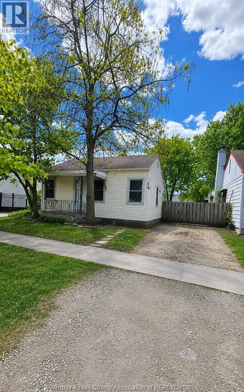 MLS# 26012045: 2215 FOREST AVENUE, Windsor, Canada
