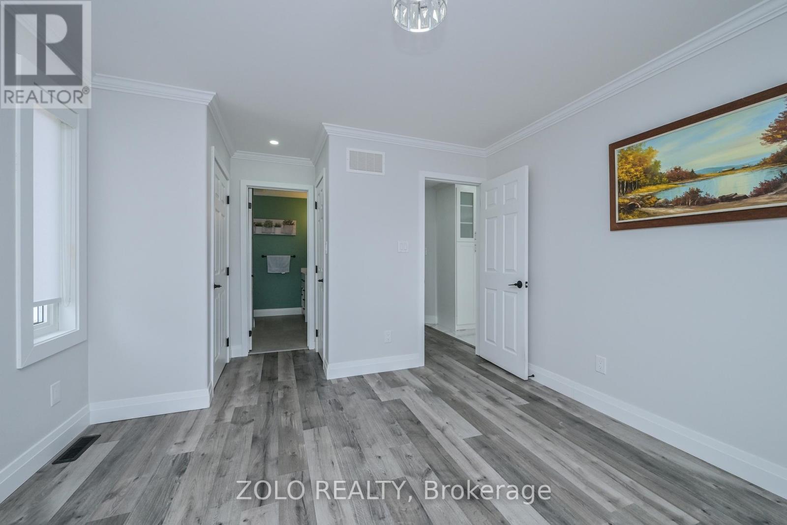 10 St. Bruno's Circle, Barrie, Ontario  L4N 0B9 - Photo 13 - S12889060