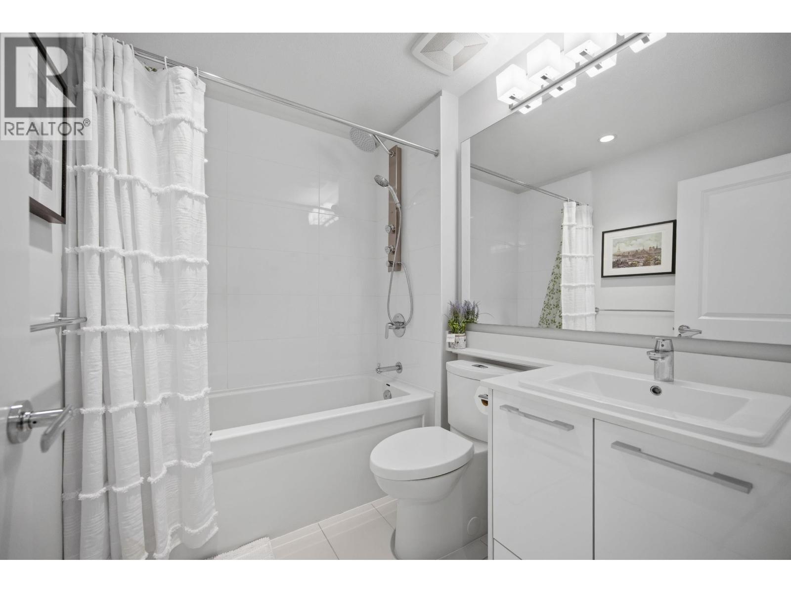14 3500 Burke Village Promenade, Coquitlam, British Columbia  V3E 0N2 - Photo 21 - R3127349