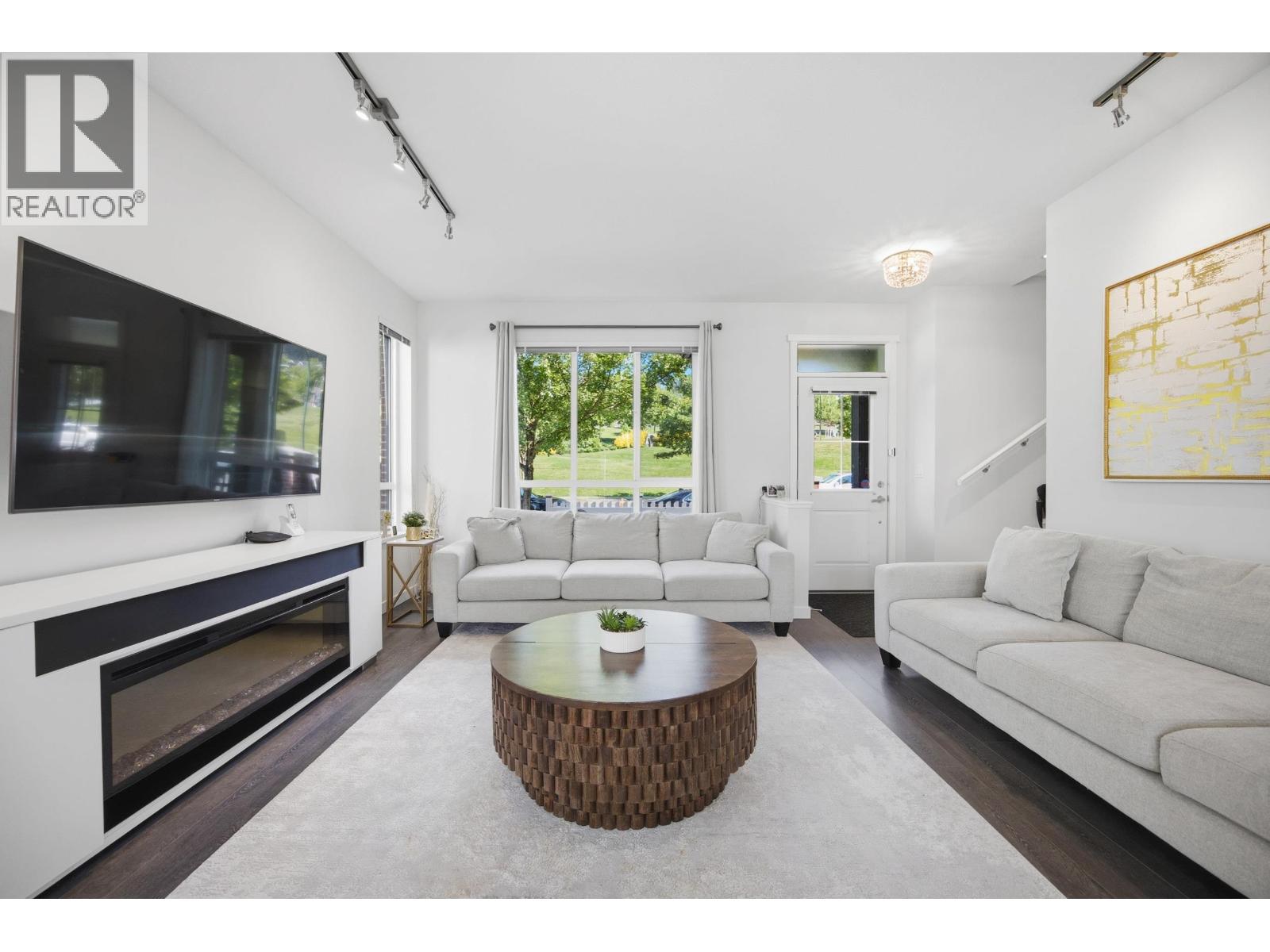 14 3500 Burke Village Promenade, Coquitlam, British Columbia  V3E 0N2 - Photo 5 - R3127349
