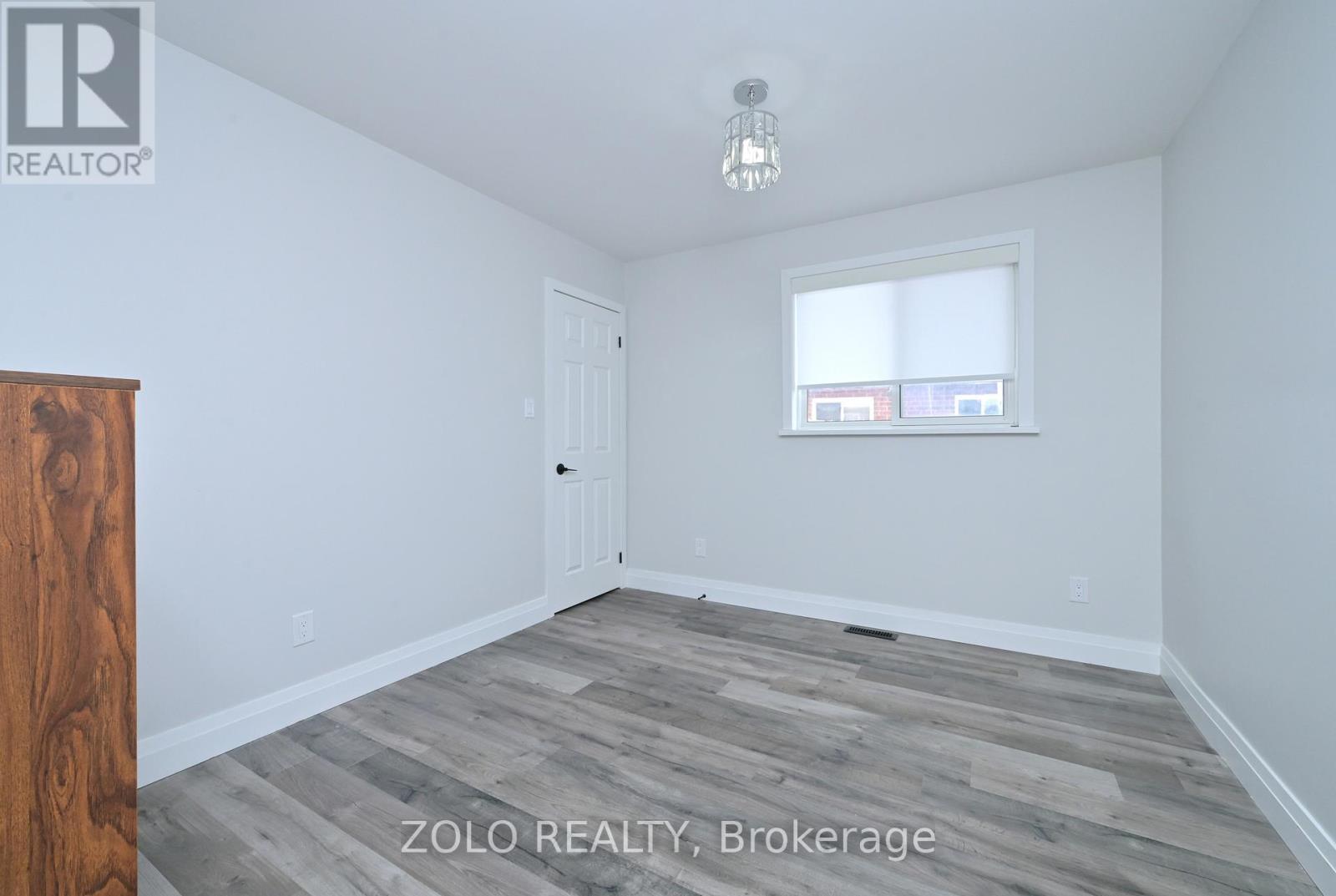 10 St. Bruno's Circle, Barrie, Ontario  L4N 0B9 - Photo 16 - S12889060