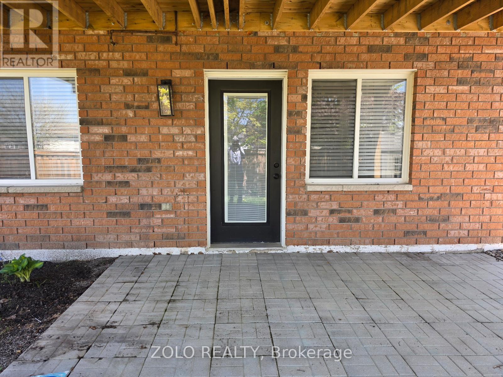 10 St. Bruno's Circle, Barrie, Ontario  L4N 0B9 - Photo 32 - S12889060