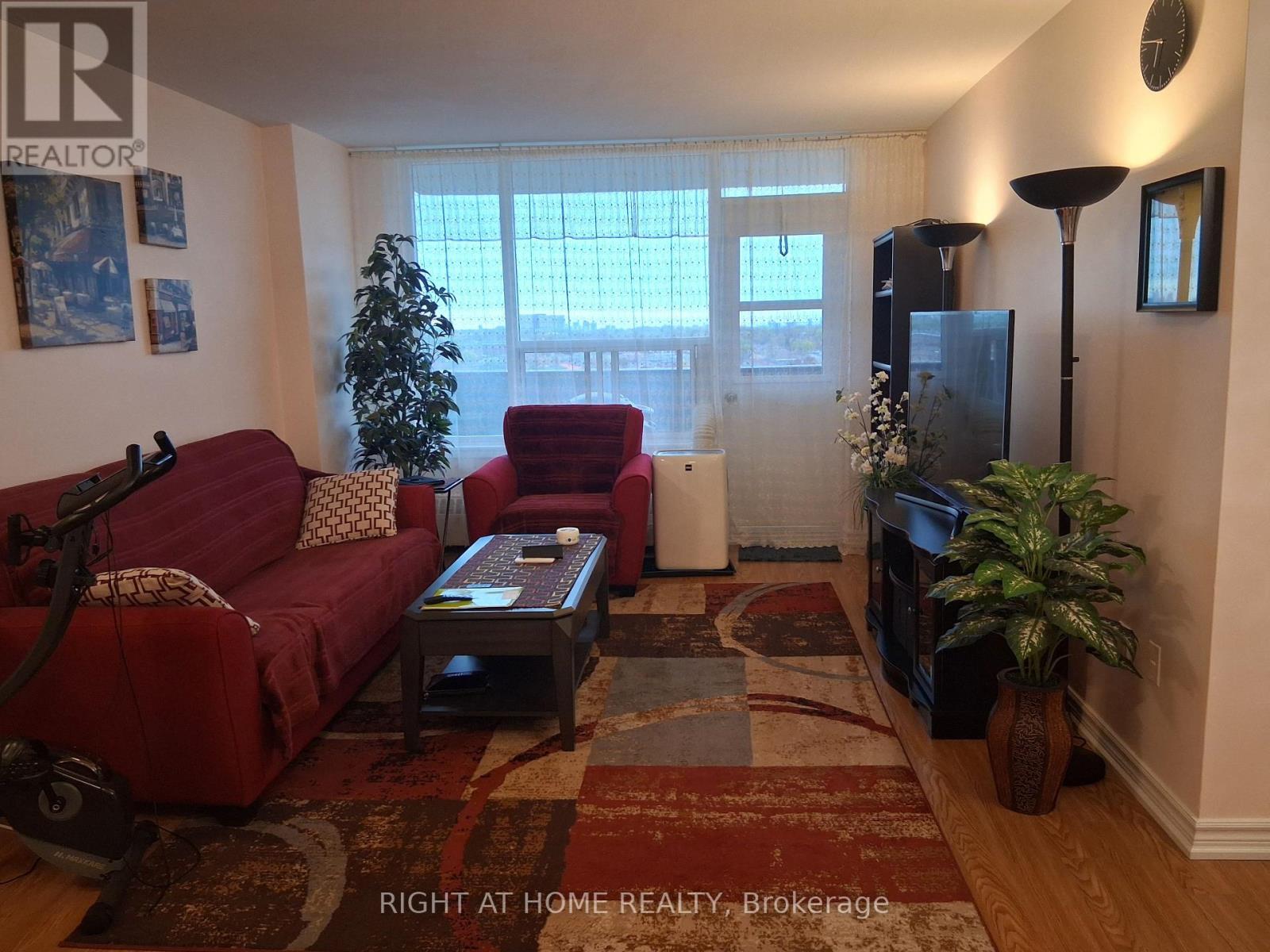 1001 - 235 Grandravine Drive, Toronto, Ontario M3N 1J2 - Photo 11 - W13123594