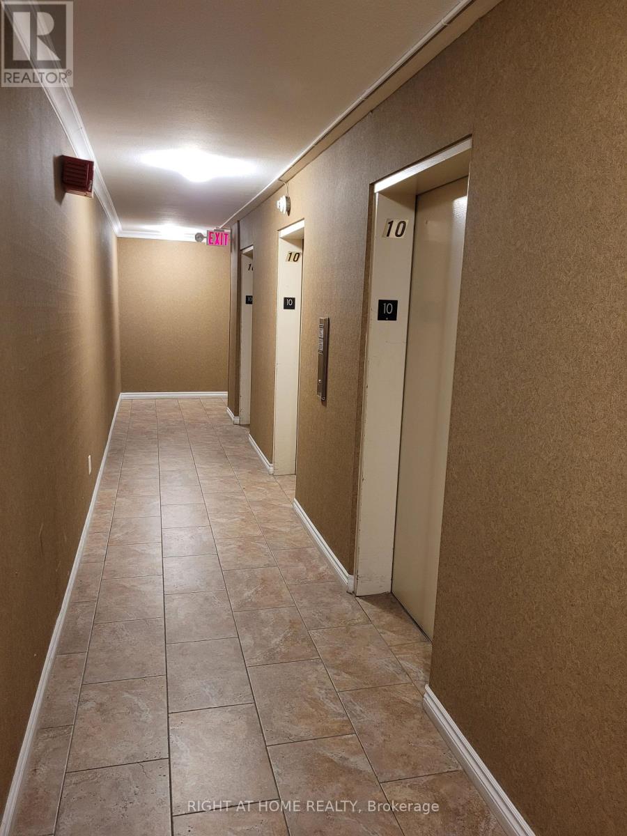 1001 - 235 Grandravine Drive, Toronto, Ontario M3N 1J2 - Photo 5 - W13123594