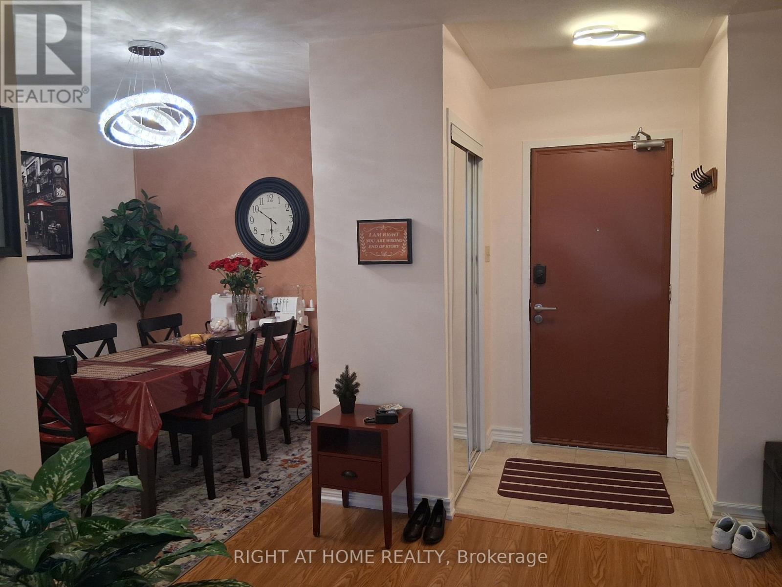 1001 - 235 Grandravine Drive, Toronto, Ontario M3N 1J2 - Photo 8 - W13123594