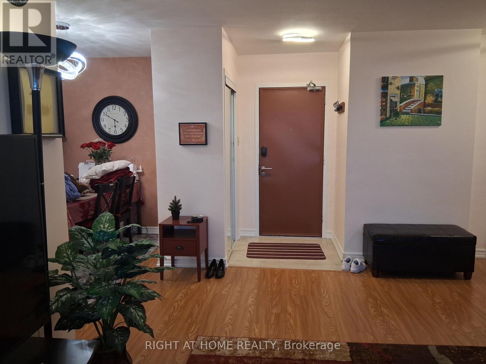 1001 - 235 Grandravine Drive, Toronto, Ontario M3N 1J2 - Photo 7 - W13123594