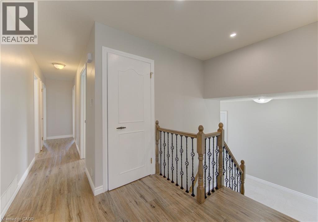 51 Coach Hill Drive, Kitchener, Ontario  N2E 1N7 - Photo 16 - 40833255