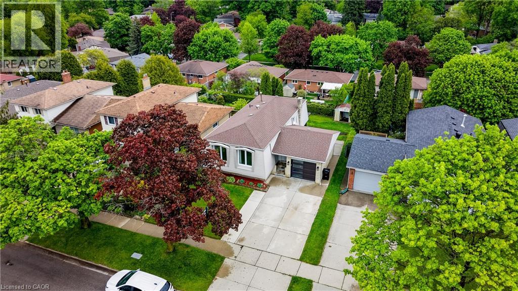 51 Coach Hill Drive, Kitchener, Ontario  N2E 1N7 - Photo 2 - 40833255