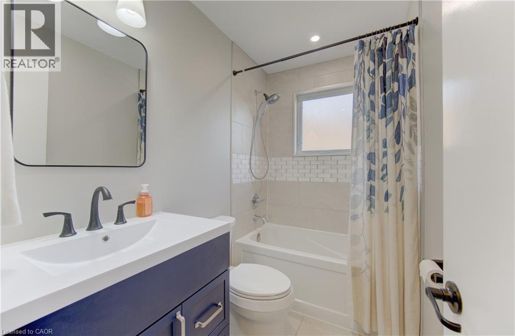 51 Coach Hill Drive, Kitchener, Ontario  N2E 1N7 - Photo 18 - 40833255