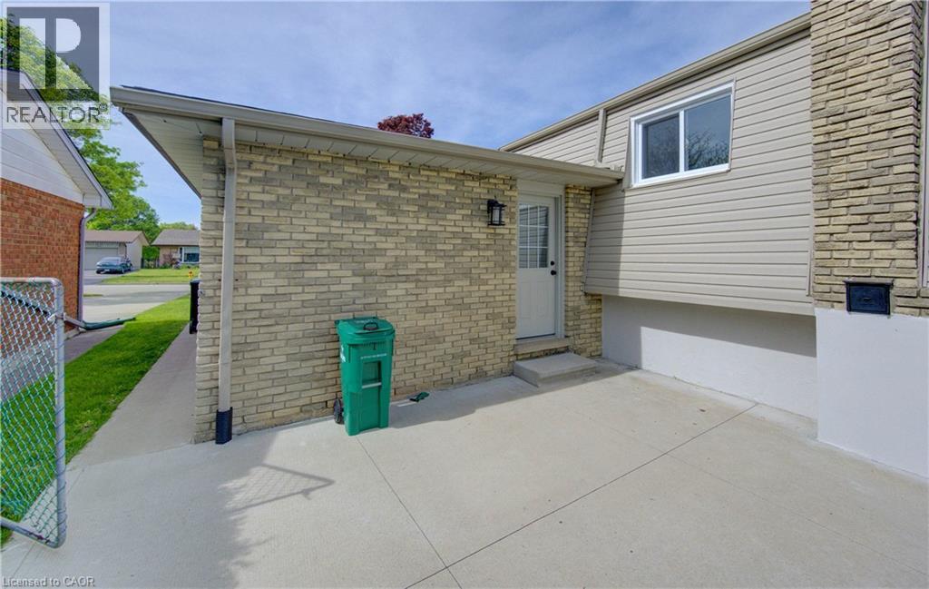 51 Coach Hill Drive, Kitchener, Ontario  N2E 1N7 - Photo 35 - 40833255
