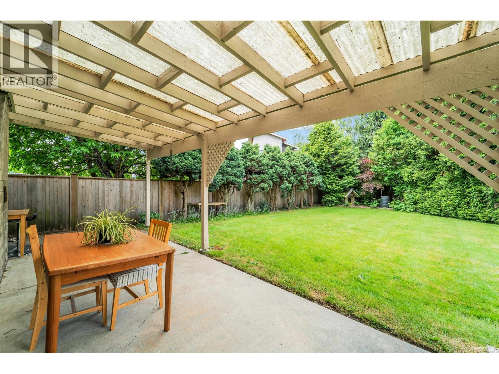 8155 Corless Place, Richmond, British Columbia  V7C 4X4 - Photo 34 - R3127395
