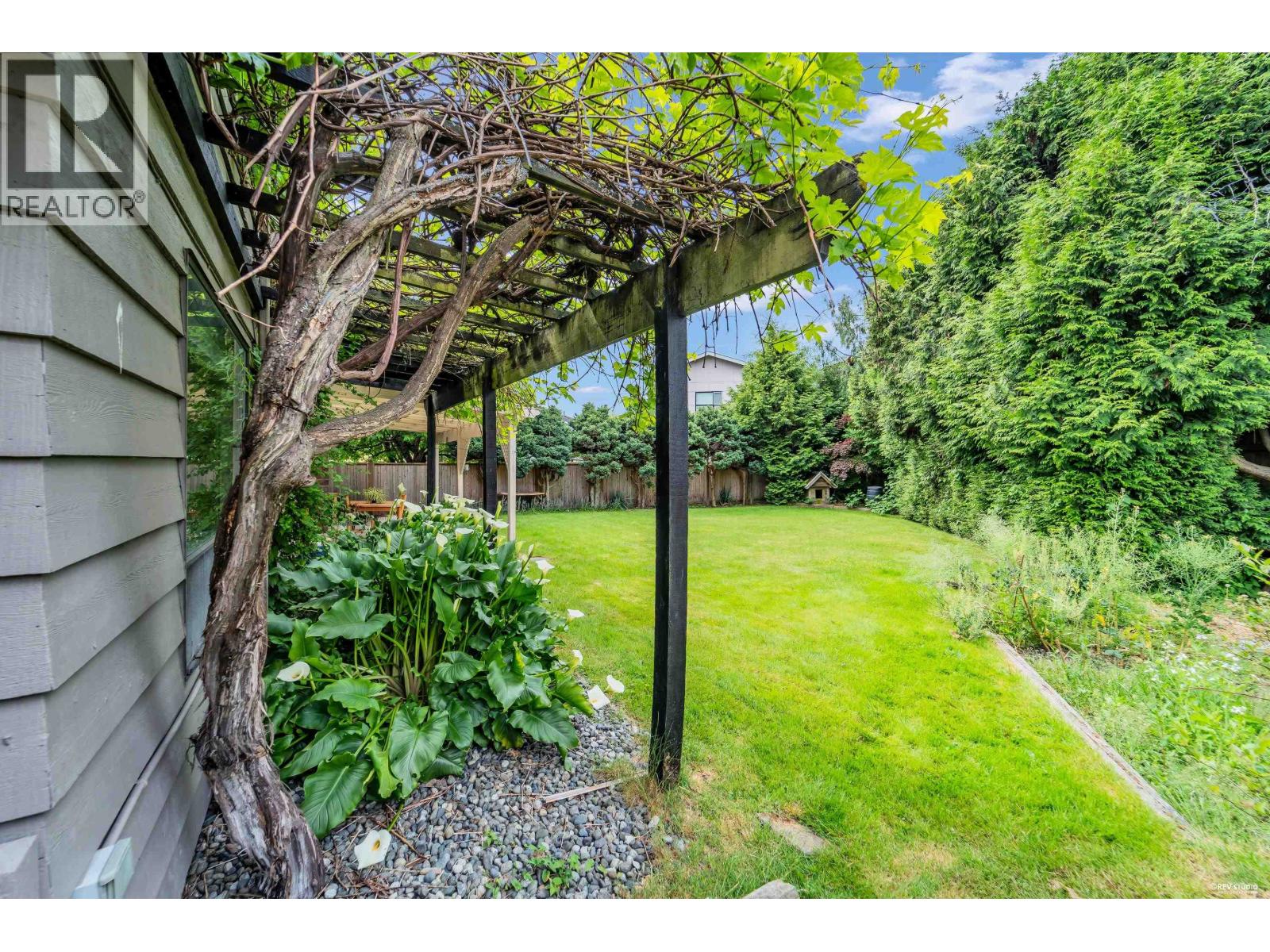 8155 Corless Place, Richmond, British Columbia  V7C 4X4 - Photo 38 - R3127395