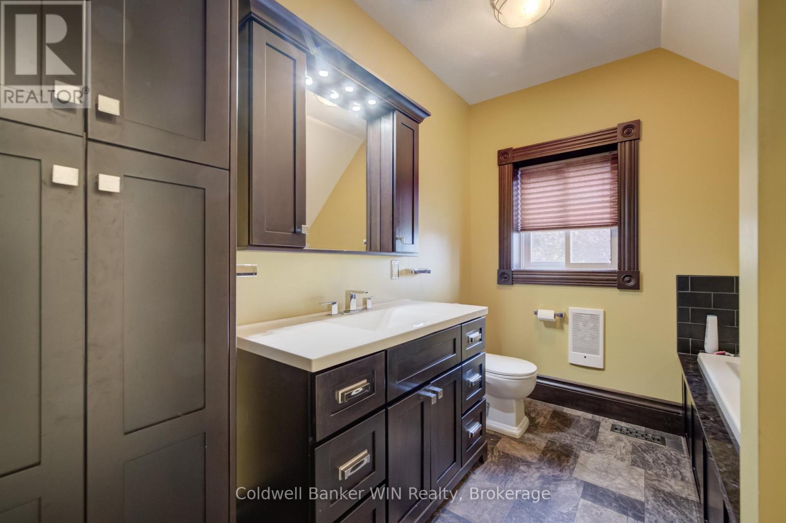 310 Main Street W, Minto, Ontario N0G 2P0 - Photo 30 - X13170628