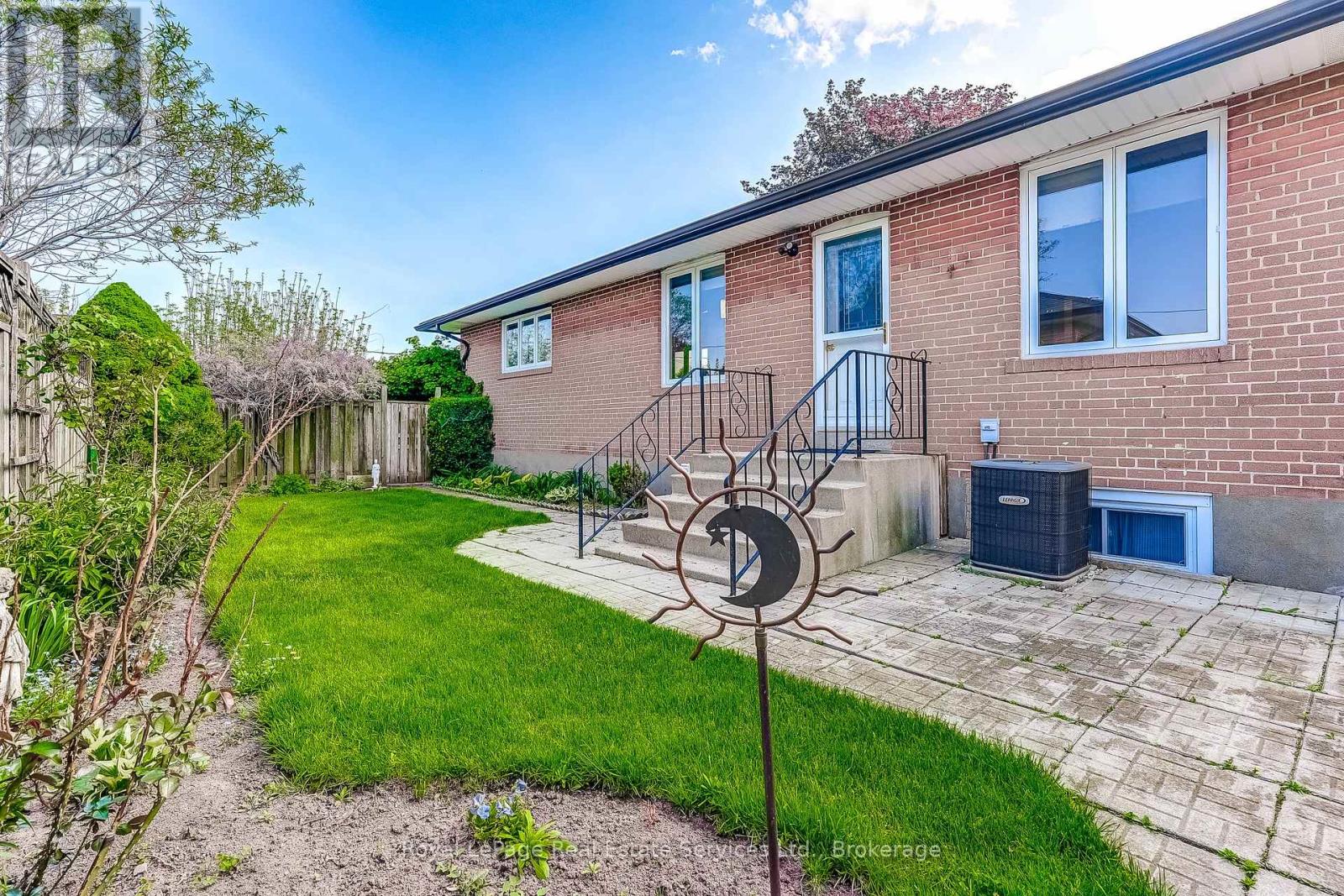 339 Weighton Drive, Oakville, Ontario  L6R 2R5 - Photo 45 - W12955414