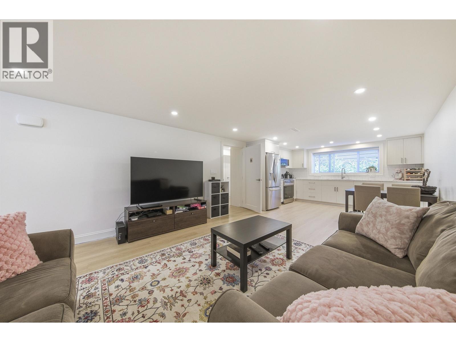 4850 Highlawn Drive, Burnaby, British Columbia  V5C 3T1 - Photo 19 - R3119376