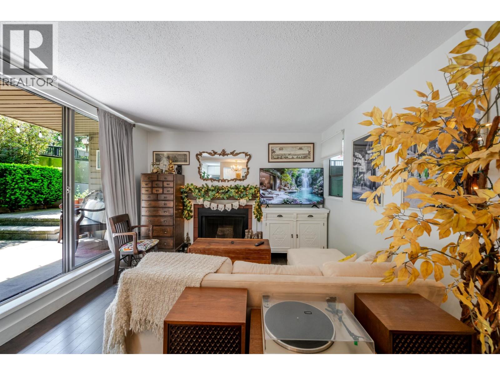 101 1875 W 8th Avenue, Vancouver, British Columbia  V6J 1V9 - Photo 12 - R3125248