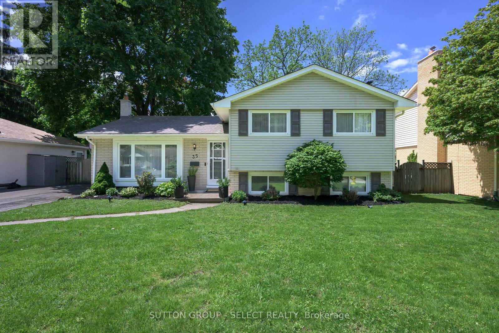 35 MAXWELL CRESCENT, London North, Ontario