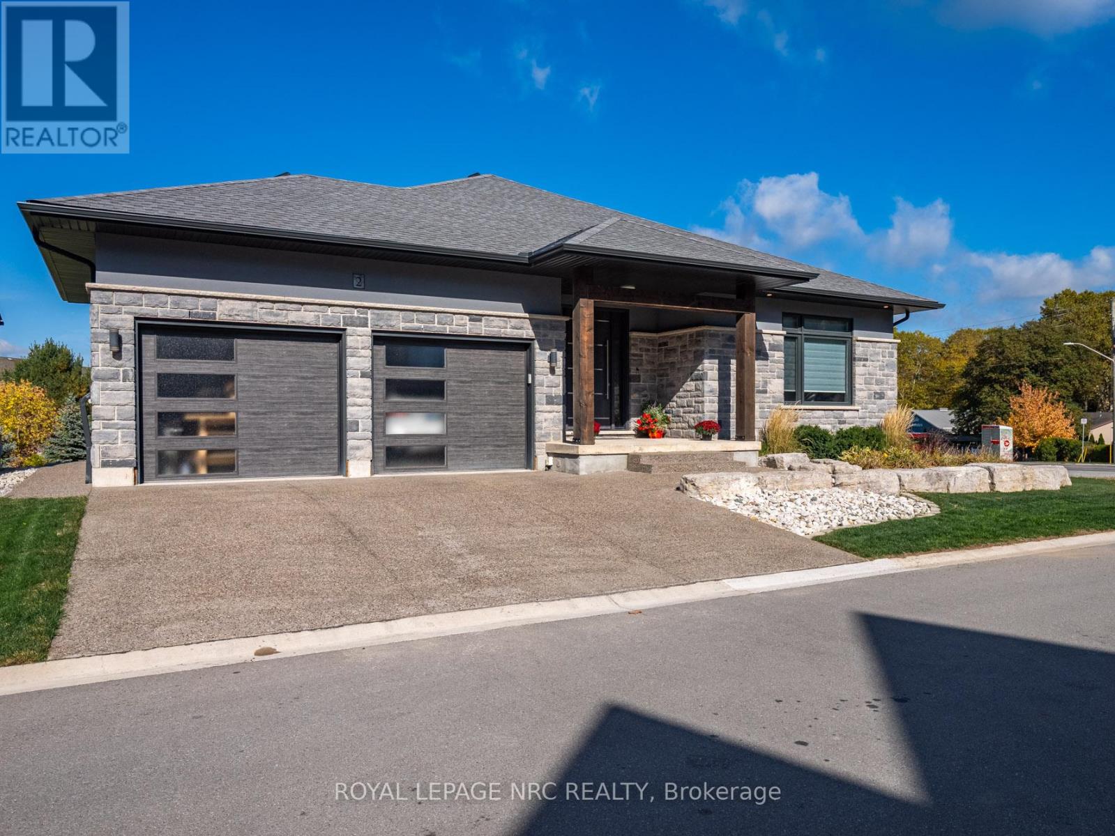 2 FEDORKOW LANE, Niagara-on-the-Lake, Ontario