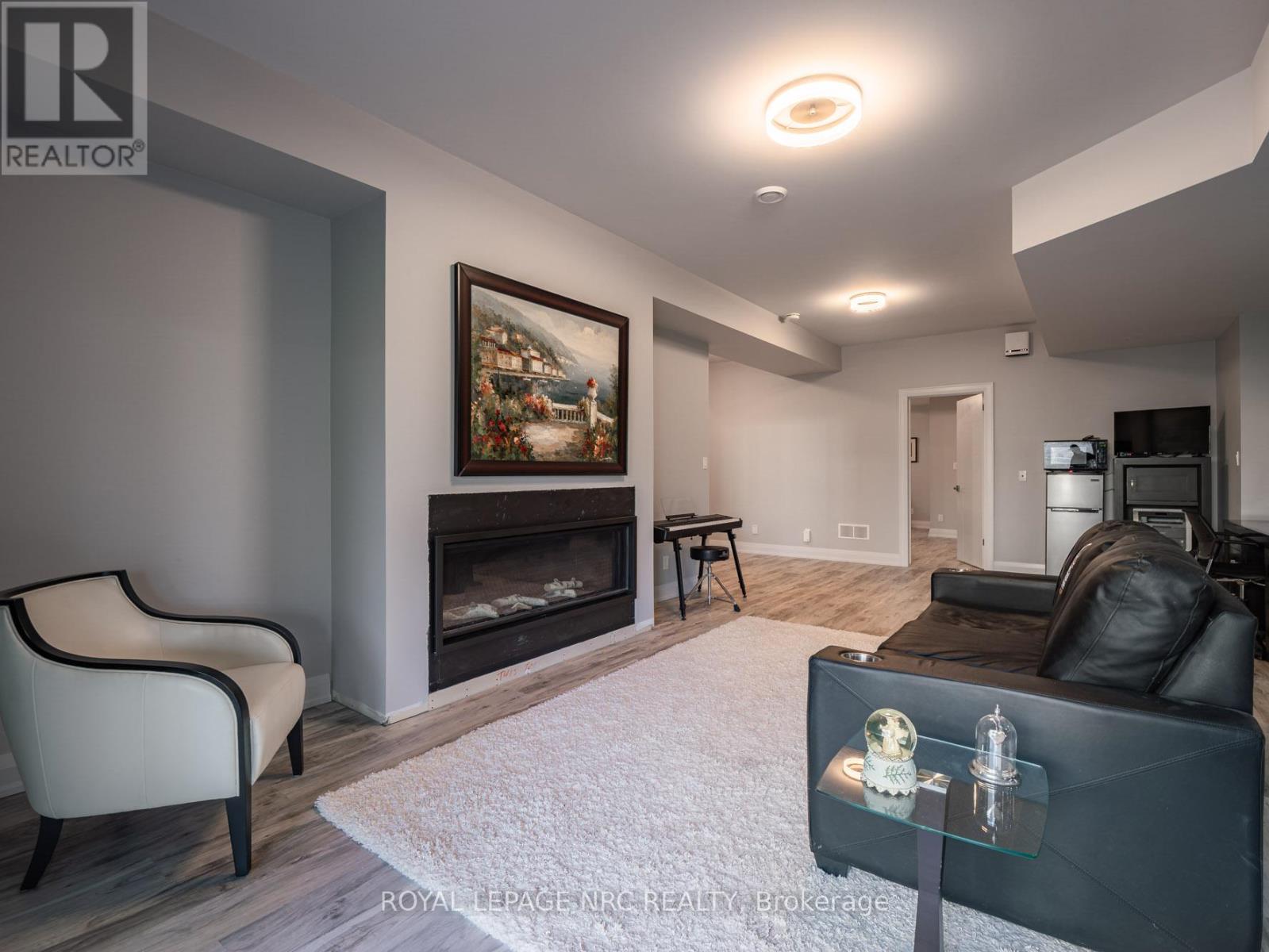 2 Fedorkow Lane, Niagara-On-The-Lake, Ontario  L0S 1P0 - Photo 32 - X12940376